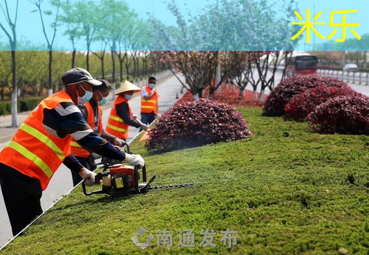 室内健身房巨大风扇响
